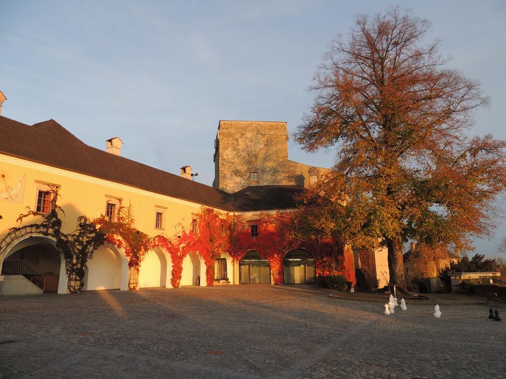 Kirchenwirt Inn Kreuzen  Extérieur photo