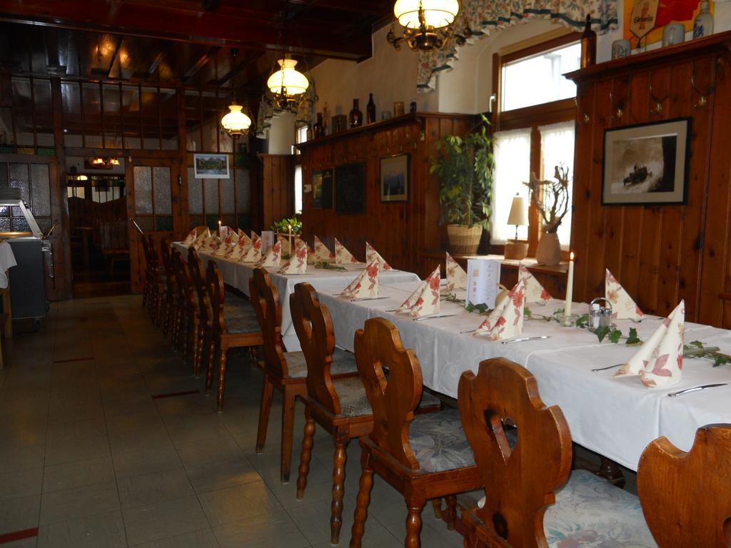 Kirchenwirt Inn Kreuzen  Extérieur photo