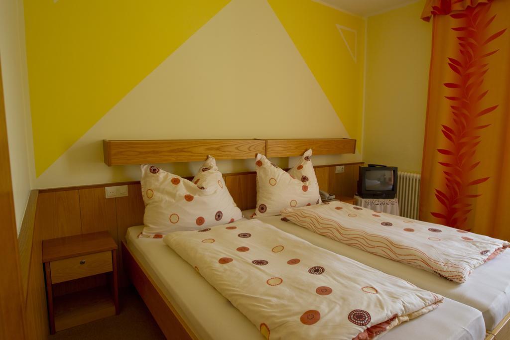 Kirchenwirt Inn Kreuzen  Chambre photo