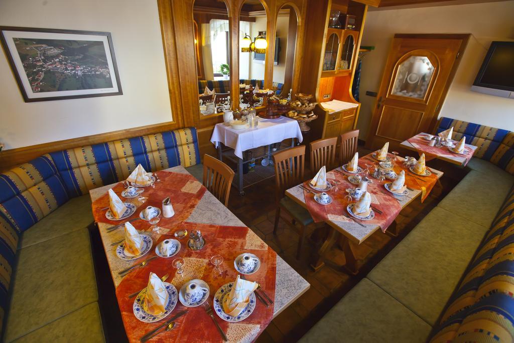 Kirchenwirt Inn Kreuzen  Extérieur photo